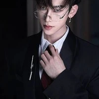 คิม《พ่อเลี้ยง น.อ+มาเฟีย》