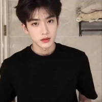 ไนท์(เพื่อนพระเอก)