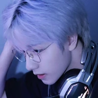 เกม/พระรอง