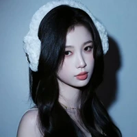 Autora~