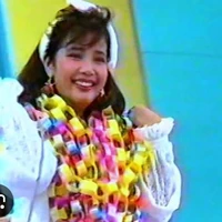 ผึ้ง พุ่มพวง ดวงจันทร์
