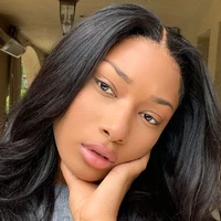 Lola ( mère de Miranda)