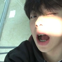 สกาย👑(พระเอก)