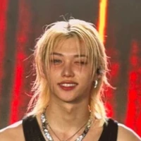 𝑳𝒆𝒆 𝑭𝒆𝒍𝒊𝒙