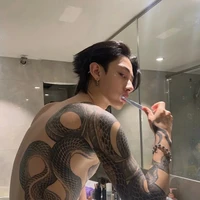 อาเธอร์[ พระเอก ]👑💦🖕🏻