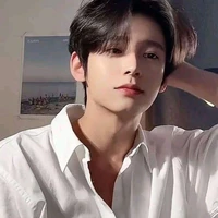 จิน(เพื่อนพระเอก+สภานักเรียน)