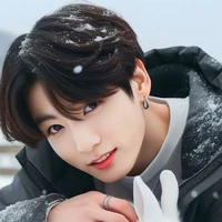 Jeon jungkook [ submissive Alpha]