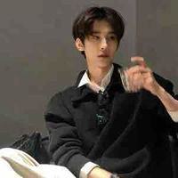 ไวท์ ( พระเอก )