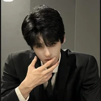 นิโคลัส