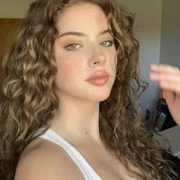 Letícia(irmã de kaio)