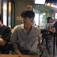 จีไนท์