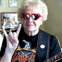 Cecilia ( mère adoptive) 