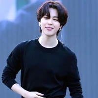 PAR JIMIN (29 años Omega)