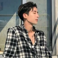 ไนท์(เพื่อนนายเอก)