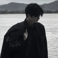 ภัทร 👑