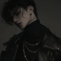 Johnny 🖤🤍(John)
