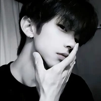 ธารา [นายเอก]