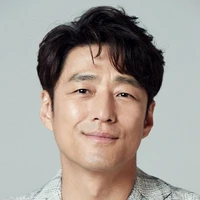 Mr lee /Head researcher /