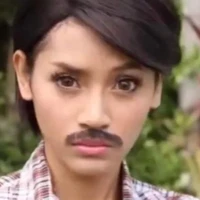 เเอดชอบขยี้หัวใจของเธอน๊า