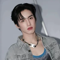 คิน(ประธานนักเรียน/ไม่ชอบเหมียว)