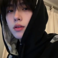 ควีน [นายเอก]