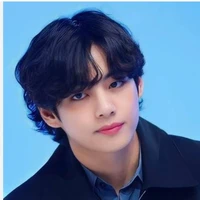 Kim Taehyung  ( ore )