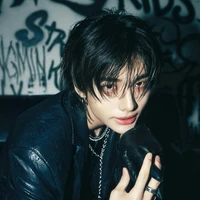 hwang hyunjin
