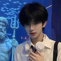 ต้นเหนือ (น.อ)