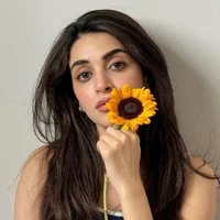 Vishakha Rathore/twin2 (FL