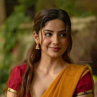 aparna rajput / fl younger sis