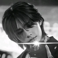 Hwang hyunjin. D.P