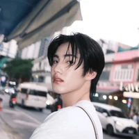 ฟลุ๊ค(พ.อ)🤨