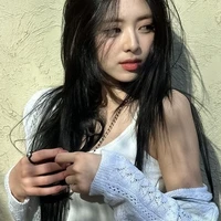 Jeon Yuna (O)