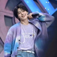 jeongin *Omega dominante puro*