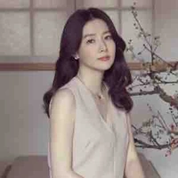เมย์ลิน(แม่นางเอก)