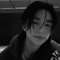 hyunjin🦦