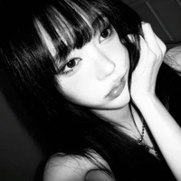 พลอย(เพื่อนนางเอก)