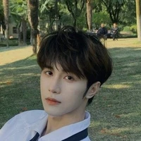 ไป๋เหอ🇨🇳