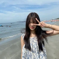 ดีน่า(เพื่อนนางเอก)