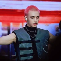 - 𝐇𝐲𝐮𝐧𝐣𝐢𝐧