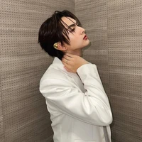 มณี (🦋)