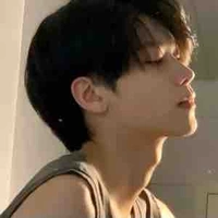 คิณ😴(พ.อ คนกลาง)
