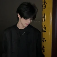 ศิวา(บอดี้การ์ดคนสนิทพ.อ)