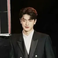 อวิน(น้องชายพระเอก)