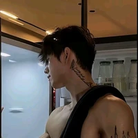 พ.อ วาย