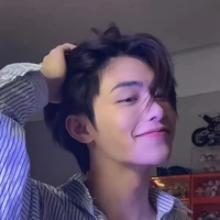 เพชร(เพื่อนพอ.)​