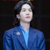 Jeon Yoongi (A)