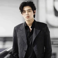 Pond Naravit Lertratkosum