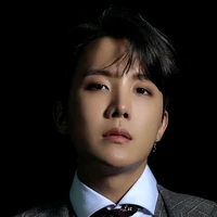 J-hope (surveillant principal)