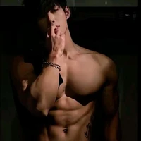 ทอร์ช พระเอก พ.